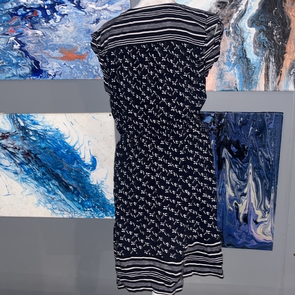 3/$15. Loft Outlet Dress S - Picture 4 of 6